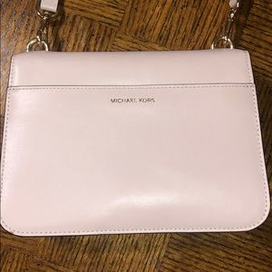 Light Pink Michael Kors crossbody bag